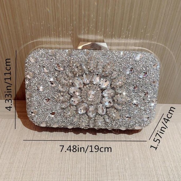 💎 Jewel Encrusted Purse 💎 - Picture 4 of 4